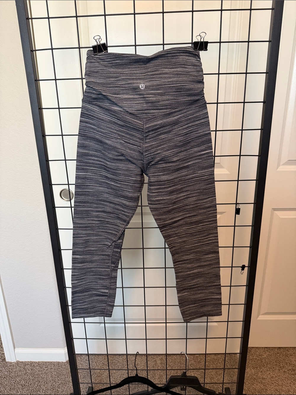 lululemon athletica Gray Heathered High-Waist Capris